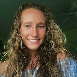 Meet your Posher, Kaitlyn